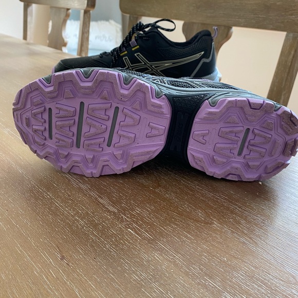 ASICS gel-venture - Picture 3 of 3